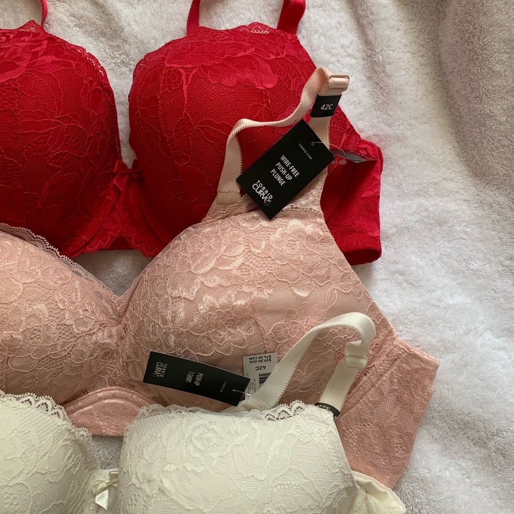 Torrid bras 42C W/Tags
